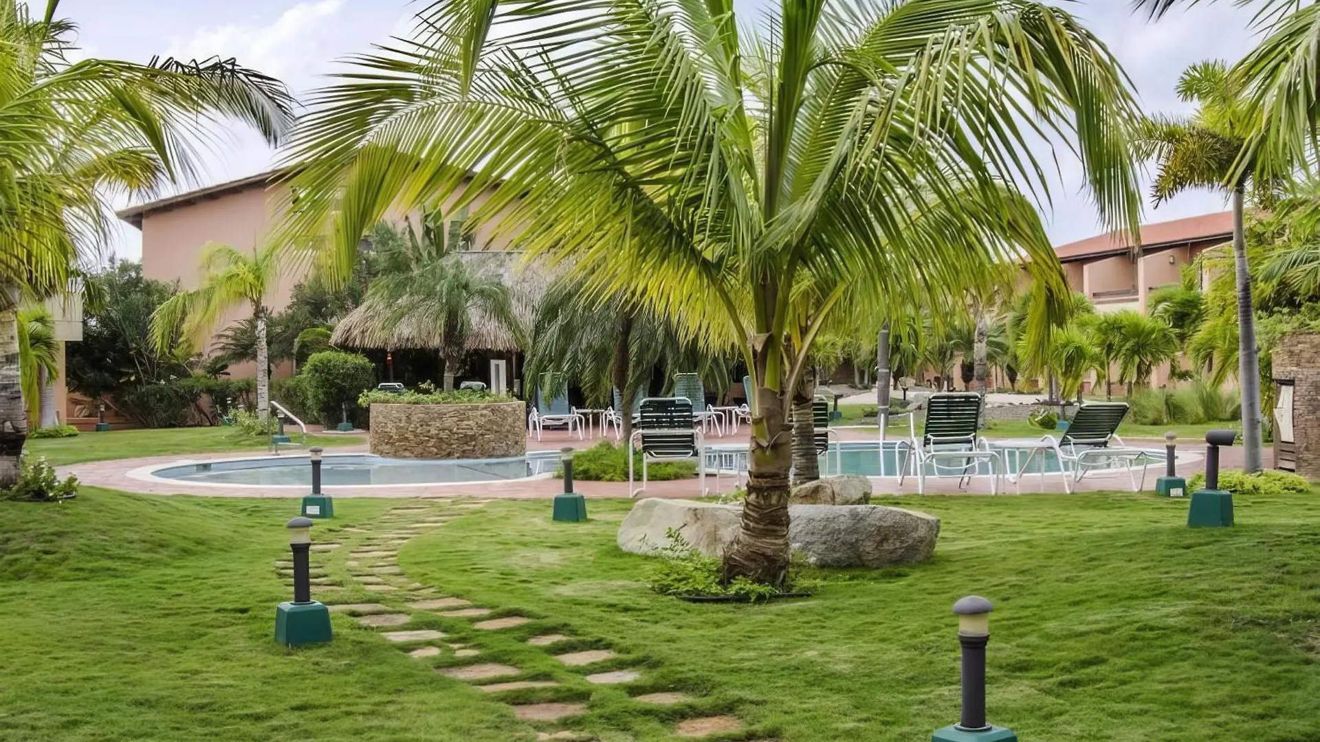בית נופש פאלם ביץ' Aruba , Eagle Beach Townhouse