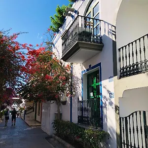 puerto-de-mogan-little-venecia-harbour-apt-324-with.in-canary-islands.com/